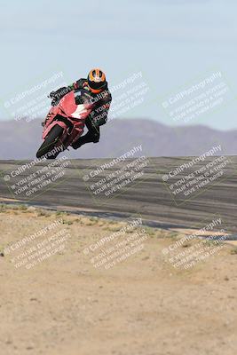 media/Nov-16-2025-Race Pace (Sun) [[8c5fa54630]]/Verified Riders/1-Turns 9 and 10 (925am)/